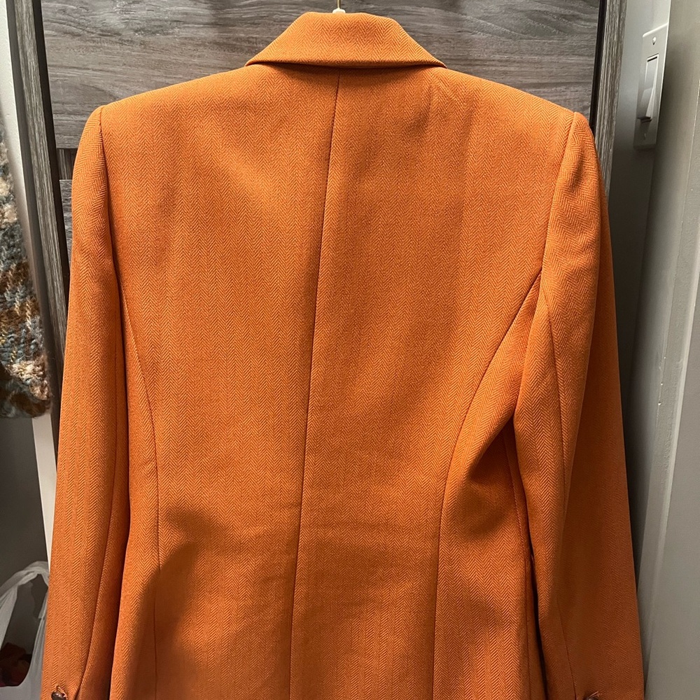 Tahari Women's Blazer in Bold Orange - Picture 9 of 9